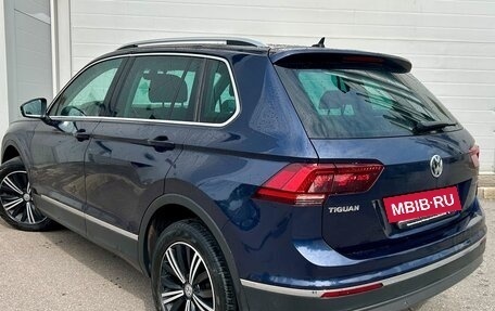 Volkswagen Tiguan II, 2018 год, 2 049 000 рублей, 2 фотография