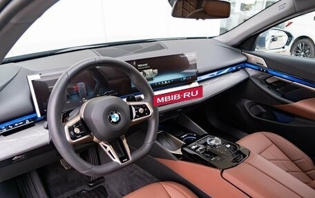 BMW 5 серия, 2024 год, 8 490 000 рублей, 2 фотография