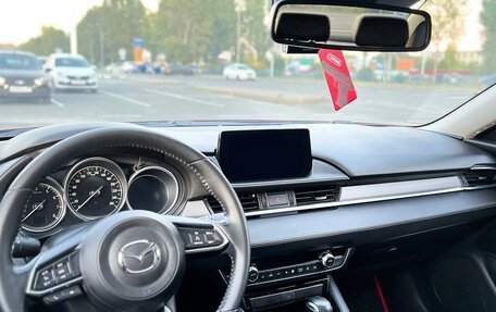 Mazda 6, 2019 год, 2 850 000 рублей, 10 фотография