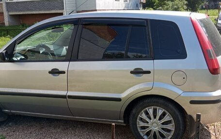 Ford Fusion I, 2005 год, 285 000 рублей, 3 фотография
