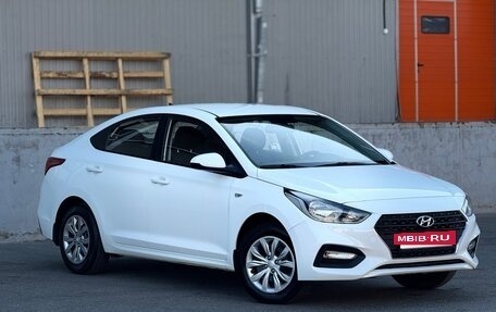 Hyundai Solaris II рестайлинг, 2018 год, 1 050 000 рублей, 3 фотография