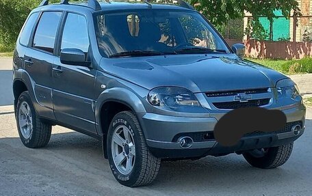 Chevrolet Niva I рестайлинг, 2019 год, 865 000 рублей, 2 фотография