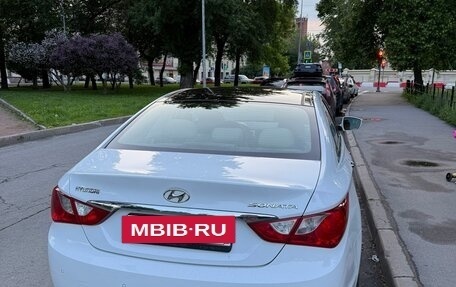 Hyundai Sonata VI, 2011 год, 1 250 000 рублей, 3 фотография