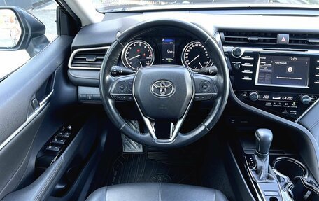Toyota Camry, 2019 год, 2 590 000 рублей, 14 фотография