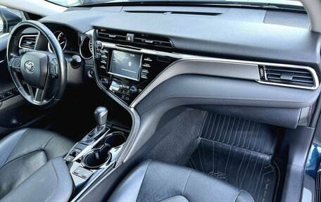 Toyota Camry, 2019 год, 2 590 000 рублей, 13 фотография
