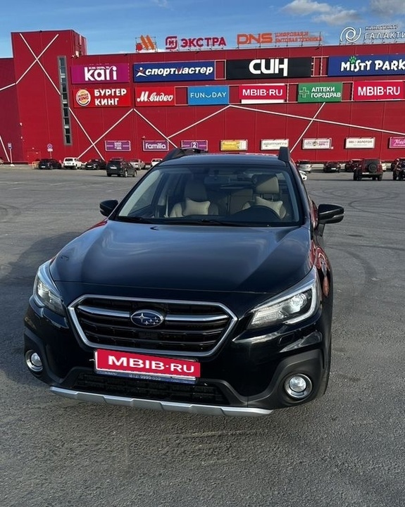 Subaru Outback, 2018 год, 2 930 000 рублей, 2 фотография