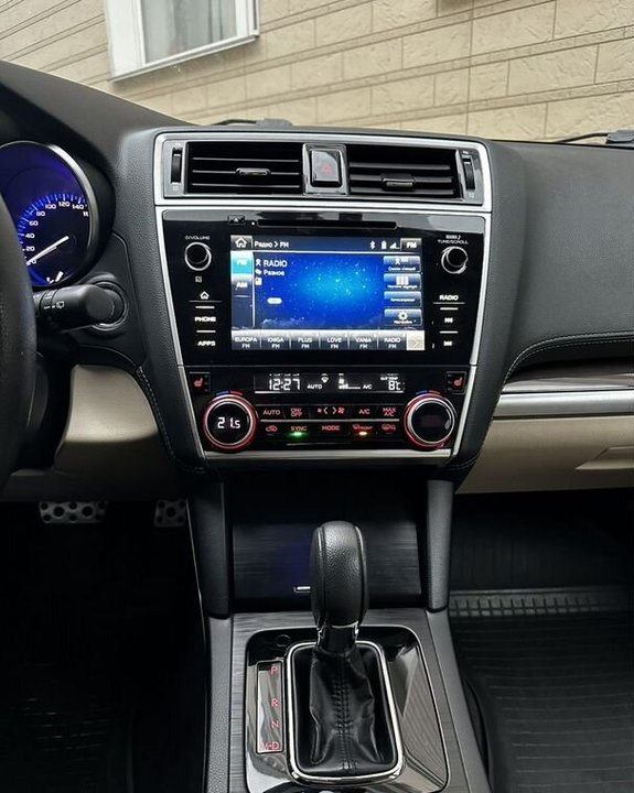 Subaru Outback, 2018 год, 2 930 000 рублей, 11 фотография