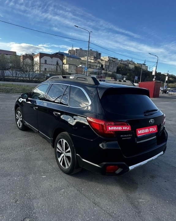 Subaru Outback, 2018 год, 2 930 000 рублей, 7 фотография