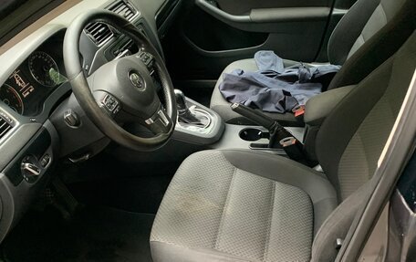 Volkswagen Jetta VI, 2012 год, 1 000 000 рублей, 3 фотография
