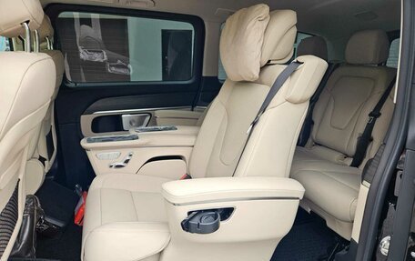 Mercedes-Benz V-Класс, 2025 год, 14 390 000 рублей, 33 фотография