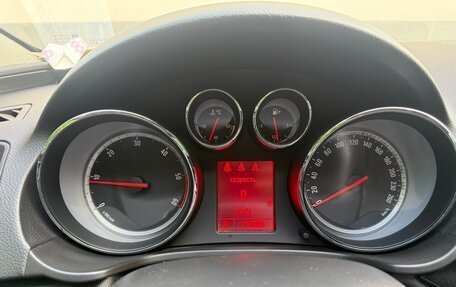 Opel Insignia II рестайлинг, 2011 год, 950 000 рублей, 3 фотография