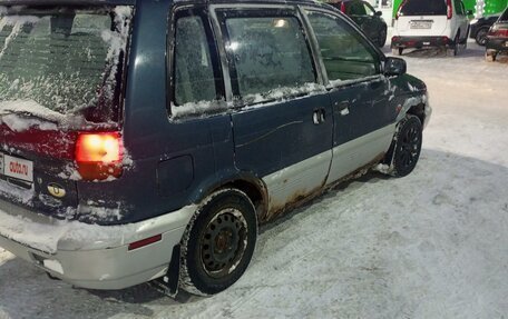 Mitsubishi Space Runner II, 1993 год, 70 000 рублей, 2 фотография