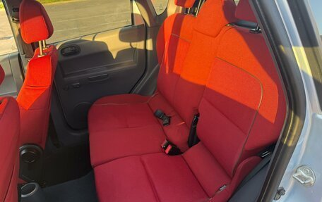 Mitsubishi Colt VI рестайлинг, 2006 год, 460 000 рублей, 23 фотография