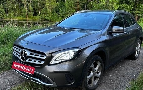 Mercedes-Benz GLA, 2018 год, 2 600 000 рублей, 3 фотография