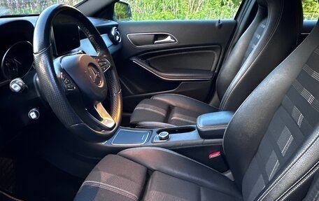 Mercedes-Benz GLA, 2018 год, 2 600 000 рублей, 5 фотография