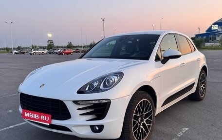 Porsche Macan I рестайлинг, 2018 год, 4 950 000 рублей, 2 фотография