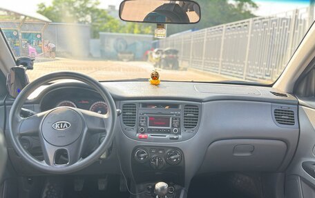 KIA Rio II, 2011 год, 750 000 рублей, 6 фотография