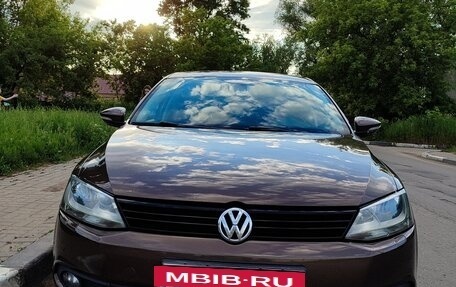 Volkswagen Jetta VI, 2012 год, 980 000 рублей, 4 фотография