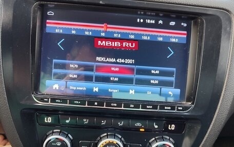 Volkswagen Jetta VI, 2012 год, 980 000 рублей, 12 фотография