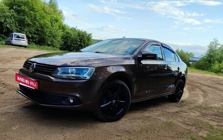 Volkswagen Jetta VI, 2012 год, 980 000 рублей, 16 фотография