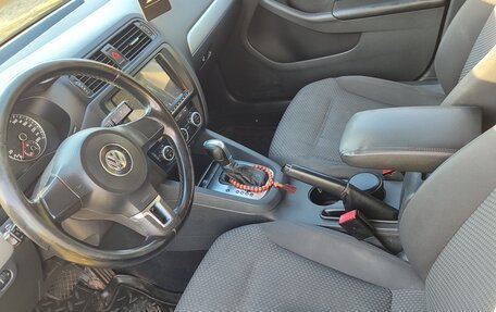 Volkswagen Jetta VI, 2012 год, 980 000 рублей, 30 фотография