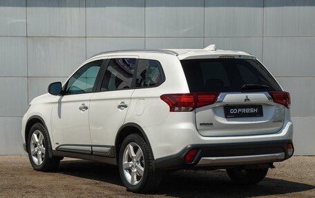Mitsubishi Outlander III рестайлинг 3, 2016 год, 2 550 000 рублей, 2 фотография