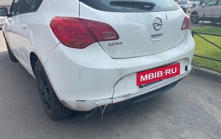 Opel Astra J, 2013 год, 600 000 рублей, 6 фотография