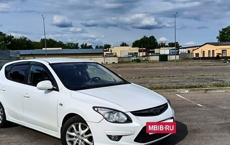 Hyundai i30 I, 2011 год, 700 000 рублей, 2 фотография