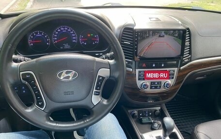 Hyundai Santa Fe III рестайлинг, 2012 год, 1 640 000 рублей, 24 фотография