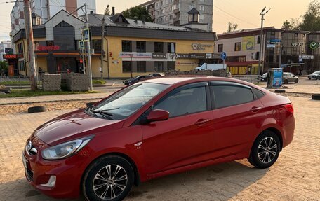 Hyundai Solaris II рестайлинг, 2013 год, 830 000 рублей, 3 фотография