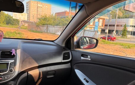 Hyundai Solaris II рестайлинг, 2013 год, 830 000 рублей, 17 фотография
