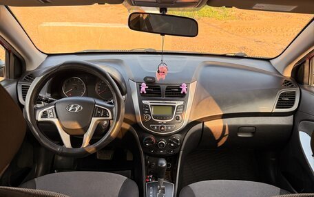Hyundai Solaris II рестайлинг, 2013 год, 830 000 рублей, 15 фотография