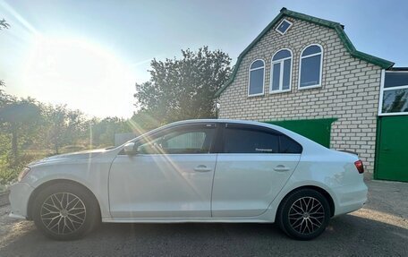 Volkswagen Jetta VI, 2015 год, 1 300 000 рублей, 7 фотография