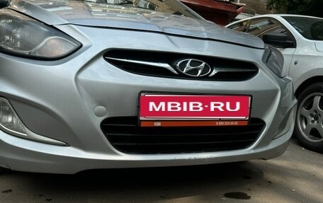 Hyundai Solaris II рестайлинг, 2011 год, 680 000 рублей, 3 фотография