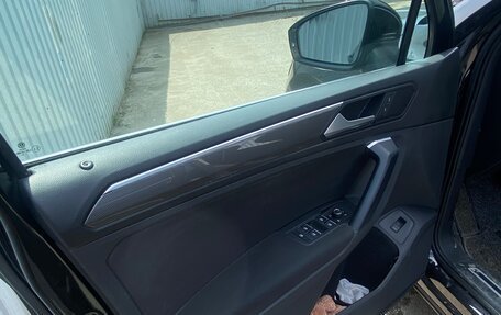Volkswagen Tiguan II, 2018 год, 2 250 000 рублей, 9 фотография