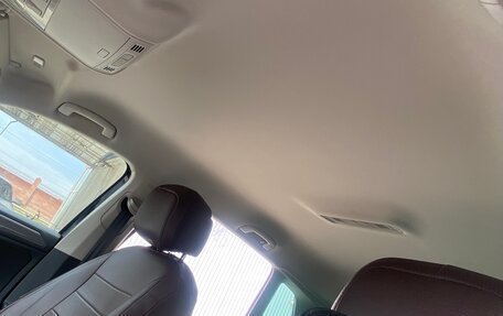 Volkswagen Tiguan II, 2018 год, 2 250 000 рублей, 11 фотография