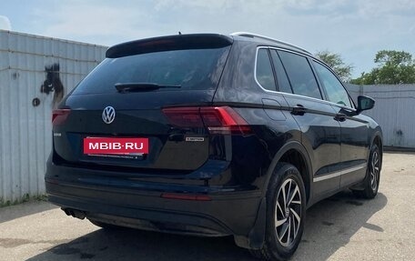 Volkswagen Tiguan II, 2018 год, 2 250 000 рублей, 4 фотография
