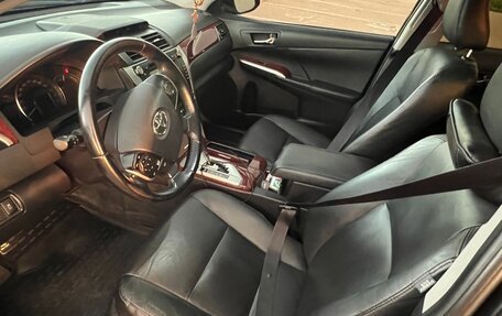 Toyota Camry, 2012 год, 1 690 000 рублей, 10 фотография