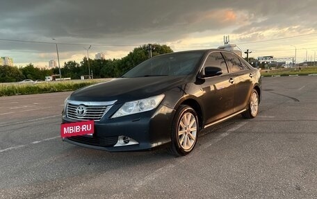 Toyota Camry, 2012 год, 1 690 000 рублей, 2 фотография
