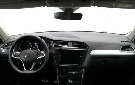 Volkswagen Tiguan II, 2021 год, 3 479 000 рублей, 10 фотография