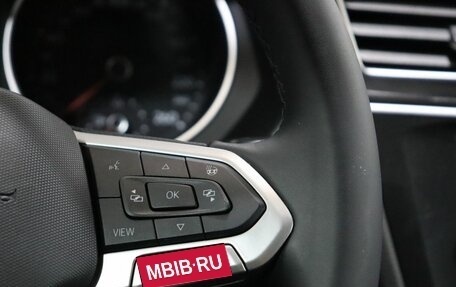 Volkswagen Tiguan II, 2021 год, 3 479 000 рублей, 15 фотография