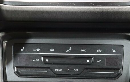 Volkswagen Tiguan II, 2021 год, 3 479 000 рублей, 20 фотография