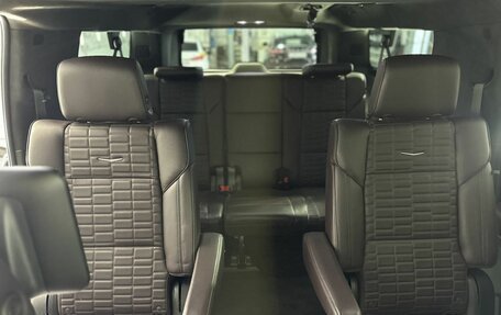 Cadillac Escalade V, 2022 год, 14 100 000 рублей, 16 фотография