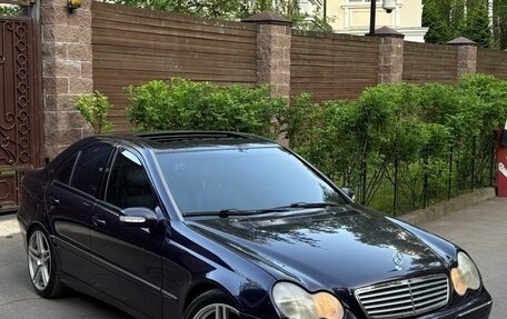 Mercedes-Benz C-Класс, 2001 год, 642 000 рублей, 3 фотография