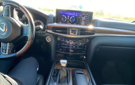 Lexus LX III, 2016 год, 9 фотография