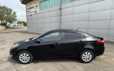 KIA Rio III рестайлинг, 2011 год, 900 000 рублей, 2 фотография
