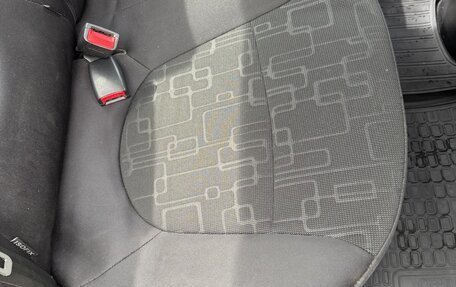 KIA Rio III рестайлинг, 2011 год, 900 000 рублей, 21 фотография