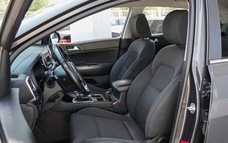 KIA Sportage IV рестайлинг, 2017 год, 2 190 000 рублей, 10 фотография