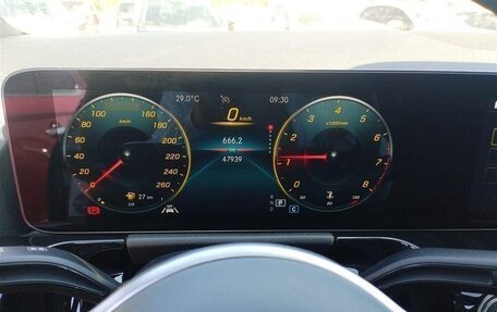 Mercedes-Benz GLA, 2022 год, 2 500 111 рублей, 12 фотография