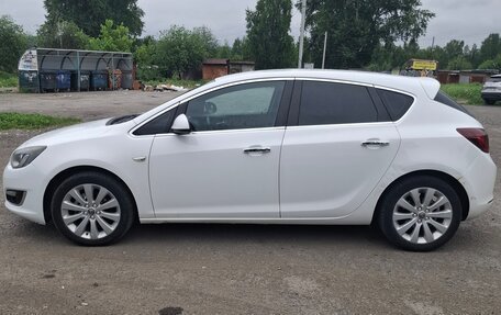 Opel Astra J, 2012 год, 580 000 рублей, 13 фотография